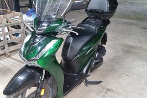 Sh 125 2024 vetro (Prezzo trattabile)