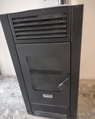 Stufa a pellet 8 Kw mod. Bionstar.