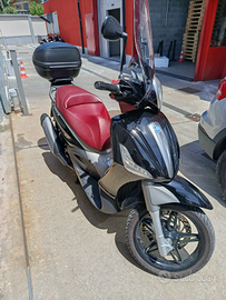 Beverly 350 Sport Touring (2012). Come Nuovo