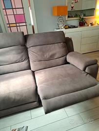 Divano  tre posti