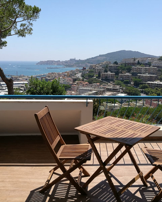 Appartamento con vista mare