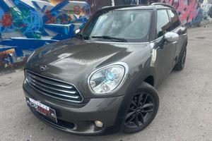 Mini Cooper D Countryman 2.0 Automatica/BI-XENON