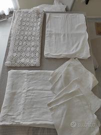 Tre tovaglie antiche bianche rettangolari pregiate