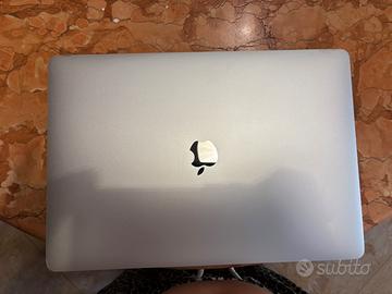 MacBook pro 15” (2017)-i7,16GB RAM, 512 GB SSD