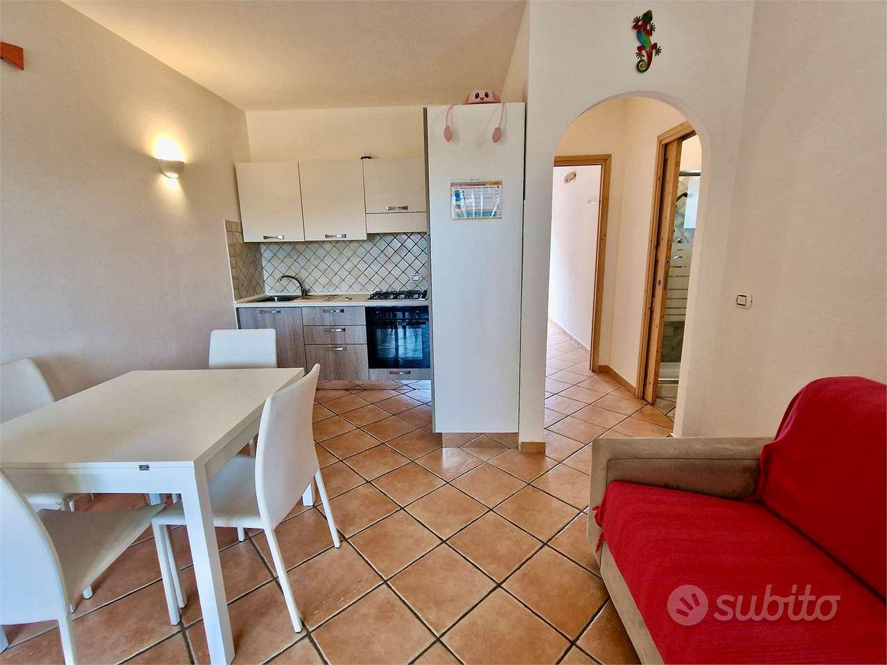 Bilocale con veranda, cortile e box auto Murta Ma - Vista 2