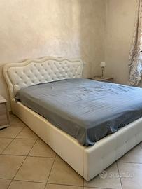 Letto matrimoniale con contenitore in ecopelle