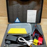 Avviatore di emergenza auto con box accessori 