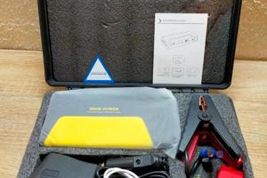 Avviatore di emergenza auto con box accessori 