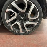 Cerchi in lega renault 17’’ Clio / Capture