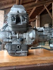 motore e cambio moto Guzzi V35