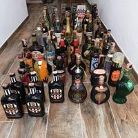 Collezione di bottiglie vintage