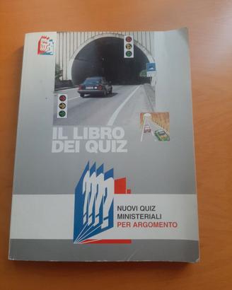 Il libro dei quiz per la patente-nuovi quiz minist