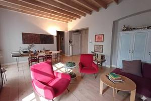 Attico / Mansarda di 222 m² con più di 5 locali a 