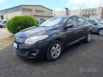 Renault Mégane SporTour 1.5 dci Dynamique 110cv Un