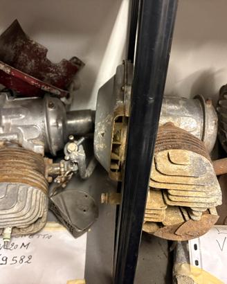 Motori vespa bacchetta,struzzo,faro basso