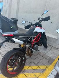 Ducati hypermotard 950 2025