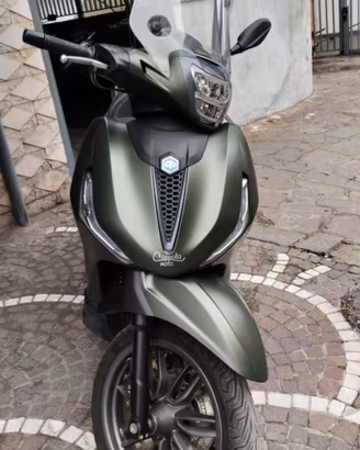 Beverly 300s