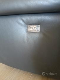 Divano nero vera pelle