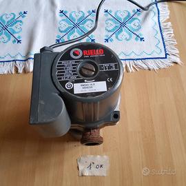 Pompa circolatore RIELLO da 1' pollice