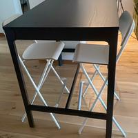 Tavolo ikea alto con 4 sgabelli