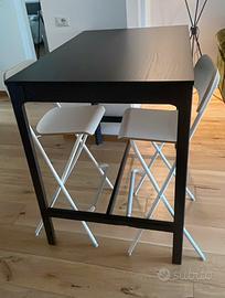Tavolo ikea alto con 4 sgabelli