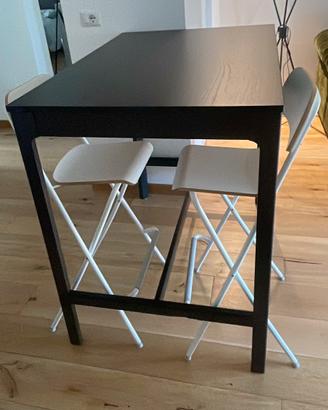 Tavolo ikea alto con 4 sgabelli