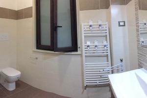 Stanza per studentesse-a 200 mt. piazza politeama