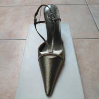 Scarpe nuove da cerimonia, o sposa