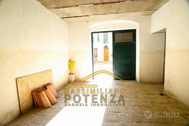 Garage al piano terra in centro storico
