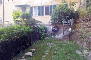 Nuda proprieta'. genova - nervi. giardino