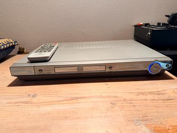 lettore dvd,blue ray,vhs
