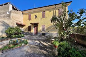 CASA SEMINDIPENDENTE A COSSOMBRATO