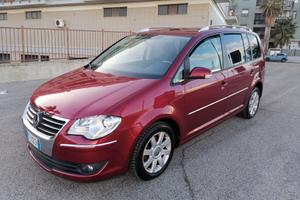 Volkswagen Touran 2.0 TDI HIGHLINE 7 POSTI 2009