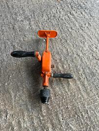 Antiquariato, vintage, collezioni. Trapano a mano