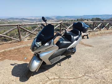 Silver Wing 600 Honda