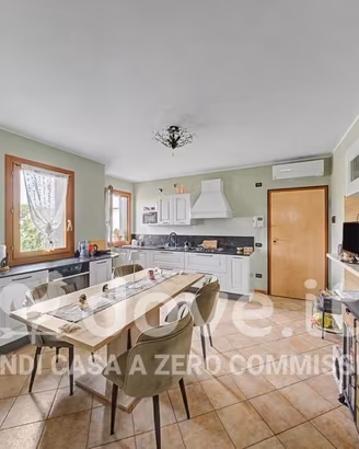 Appartamento di 109 m² con 3 locali a Crocetta del