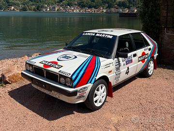 Lancia Delta 1.3 prima serie 1985 Martini Racing