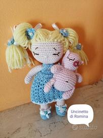 Bambolina uncinetto