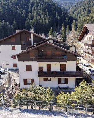 Appartamento di 94 m² con 3 locali e box auto a Va