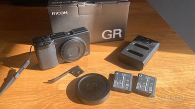RICOH GR III