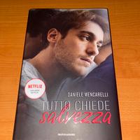 Libro tutto chiede salvezza 2025