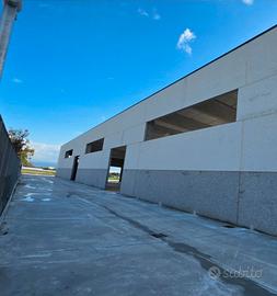 Capannone Industriale Artigianale con uffici