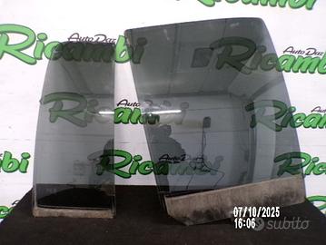 VETRO POST. DESTRO OSCURATO CHEROKEE KJ 2003