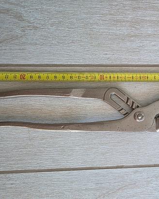 Pinza a pappagallo per idraulica 24 cm