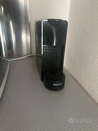 Macchina da caffè KRUPS Essenza Mini