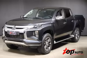 L200 2.3 Double-Cab Gancio traino Camera