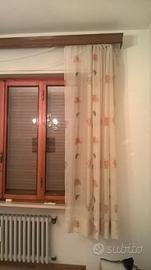 Tende leggere con mantovana in legno