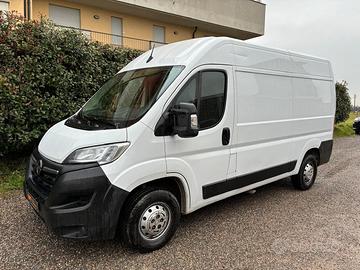 Opel Movano L2H2 2022