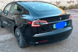 tesla model 3 LONG RANGE DUAL MOTOR