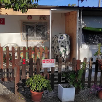 Casetta con roulotte